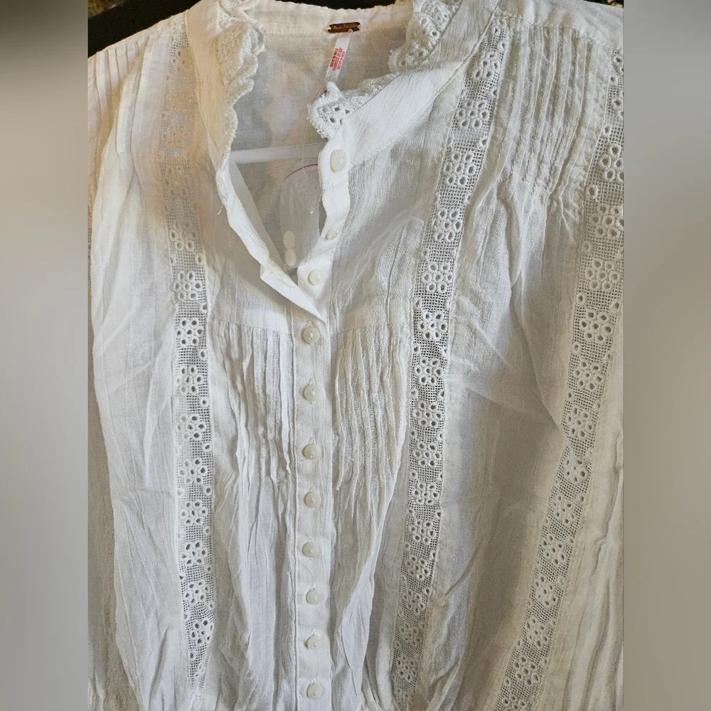 Free People White Lace Top 🤍 - Picture 10 of 12